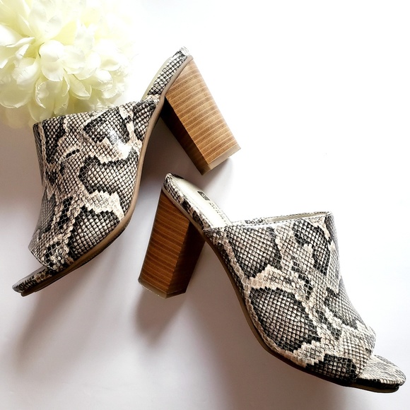 White Mountain Datenight Mule Size 8.5 M - Picture 2 of 8